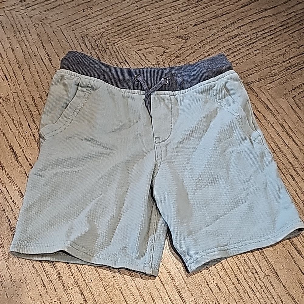 Mint green shorts size S 6/7